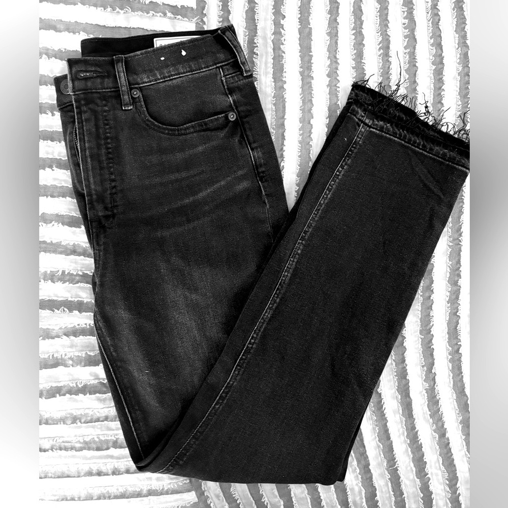 Vintage slim high rise Gap jeans, black wash